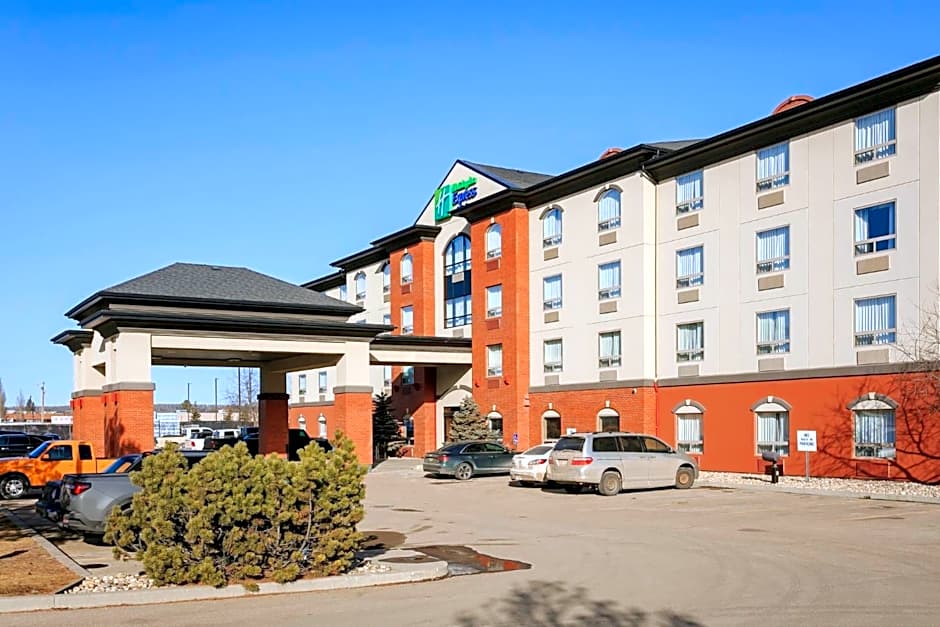 Holiday Inn Express & Suites Whitecourt By IHG