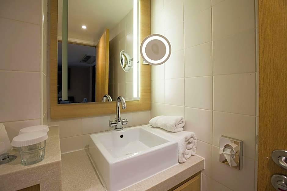 DoubleTree by Hilton Coventry Building Society Arena