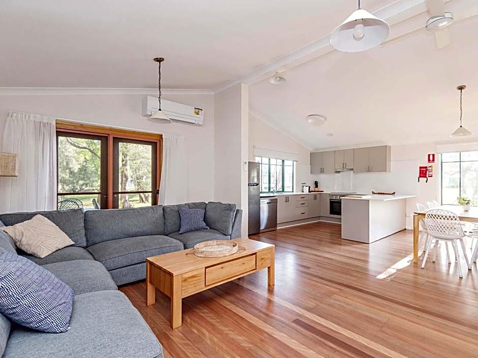 Barlings Beach Holiday Park