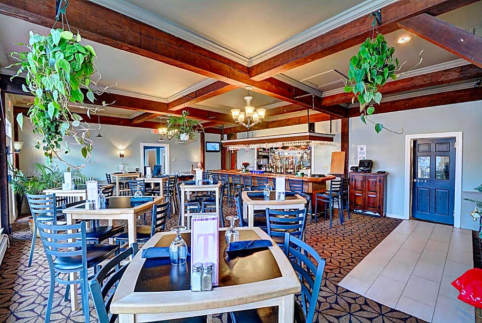 Colonial Motel and Spa