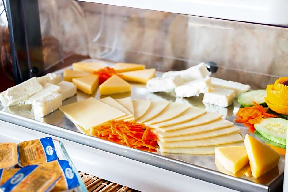 Grekis Beach Hotel and Apartments