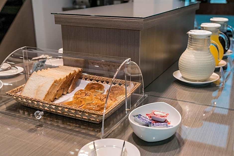 HIGH CLOUD INTERNATIONAL BUSINESS HOTEL