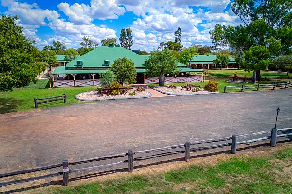 Overlander Homestead Motel