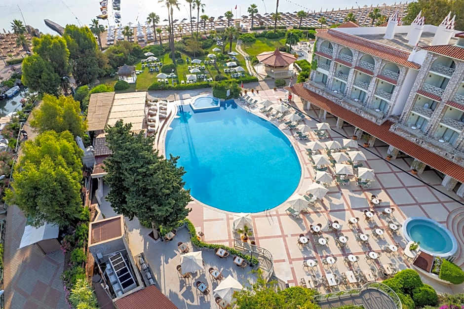 Marti La Perla - Adult Only+16