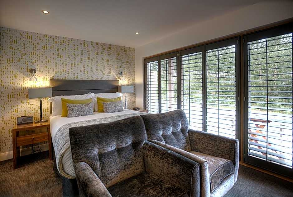 Photo 1 of 4 of Woodland Lodge