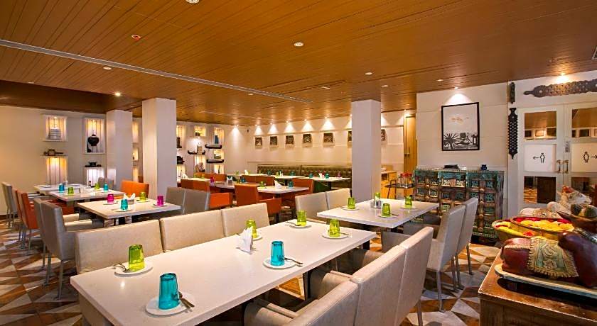 Fountain Tree by TGI