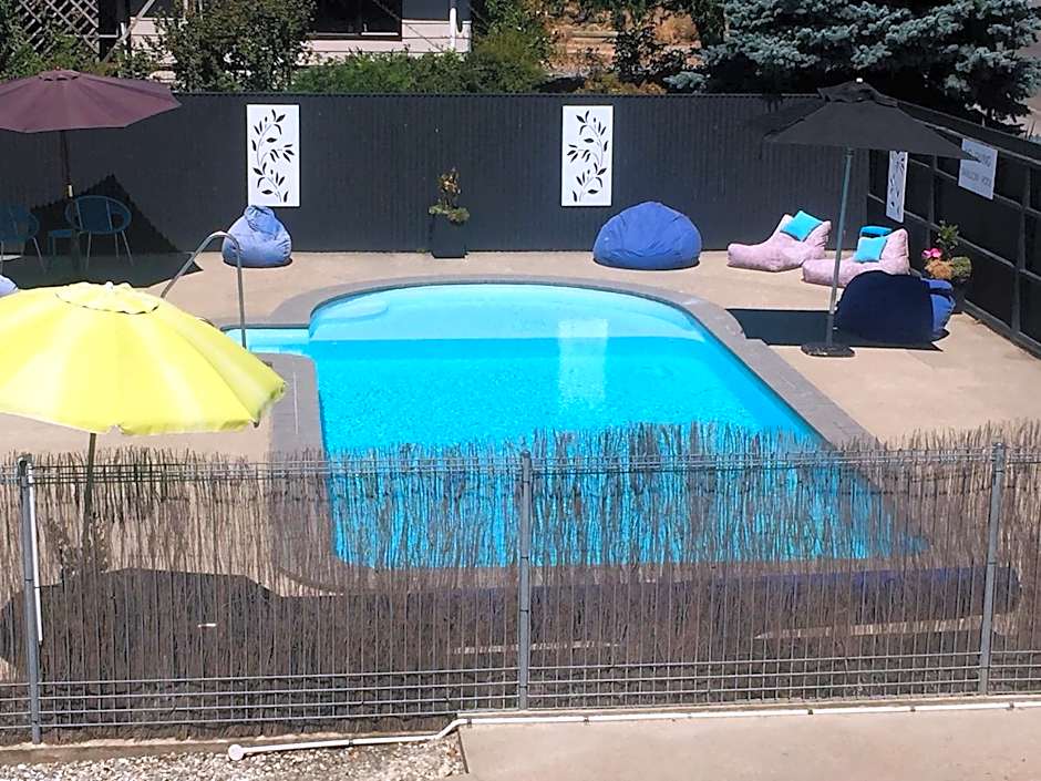 Fairway Motel & Apartments