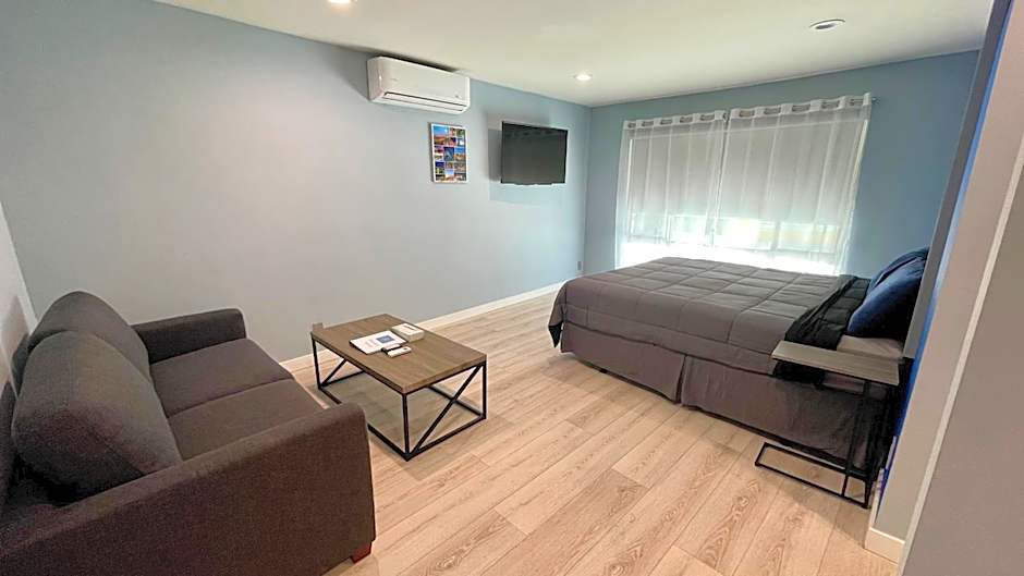 Quintessence ApartHotel