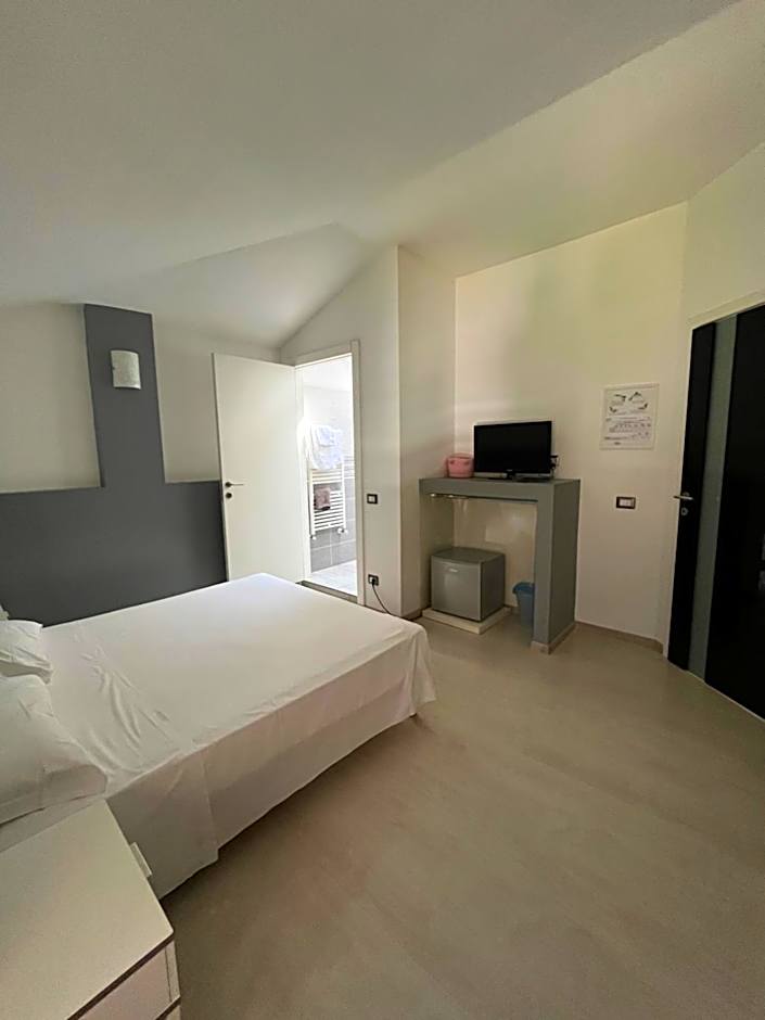 Bella Vita Guesthouse -parcheggio privato interno