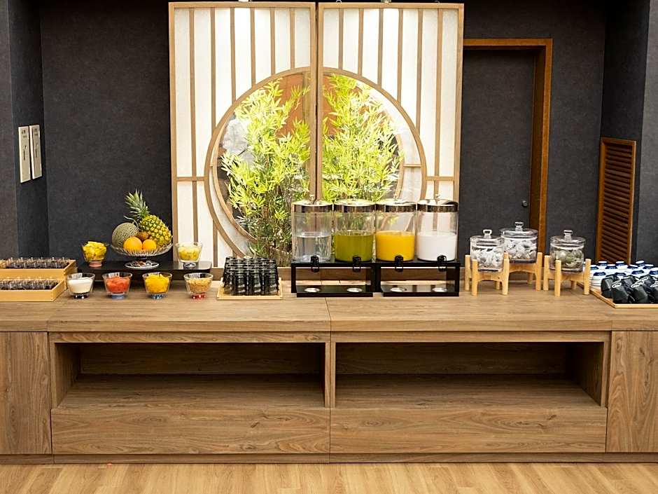 HOTEL SAKURA URESHINO