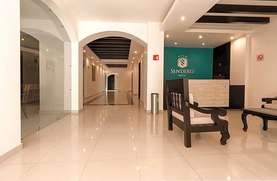 Sendero Hotel