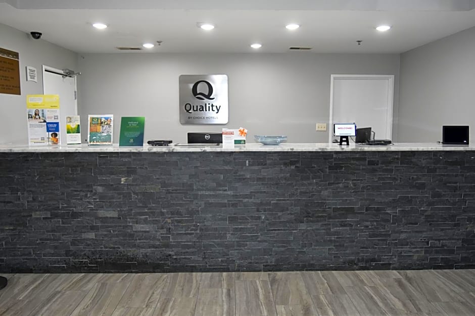 Quality Inn & Suites Brooks