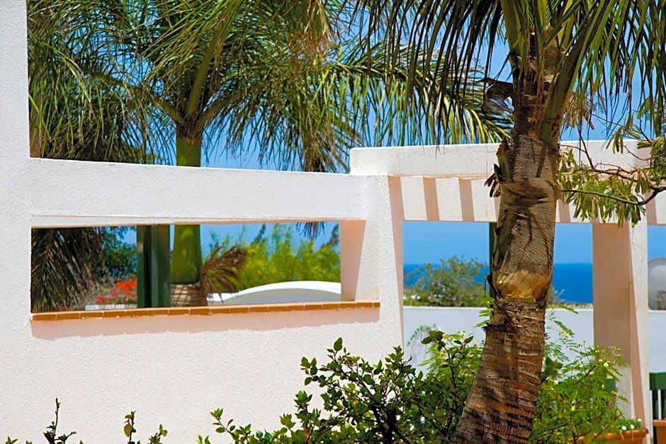 Aparthotel Esquinzo Y Monte Del Mar