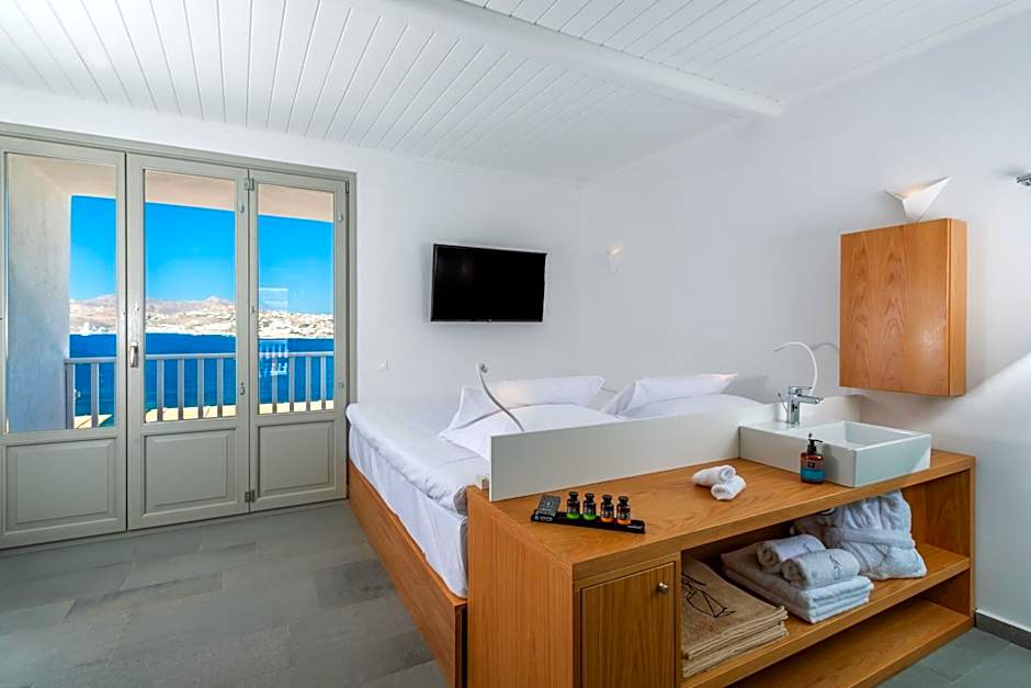 DreamBox Mykonos Suites