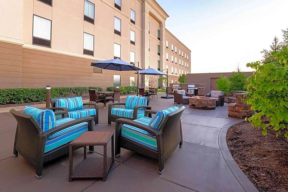 Hampton Inn & Suites Wheeling-The Highlands