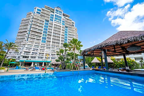 Andaman Beach Suites Hotel, Patong Phuket