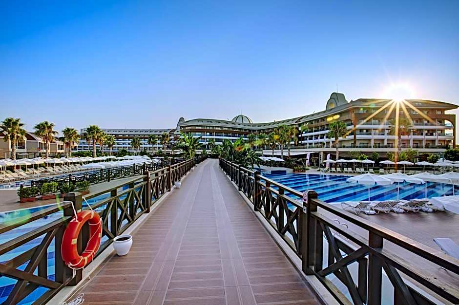 Tui Magic Life Jacaranda