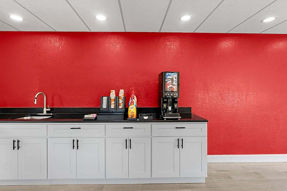 Econo Lodge Cranston - Providence