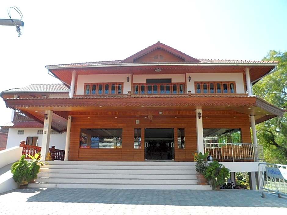 Baan Rom Mai