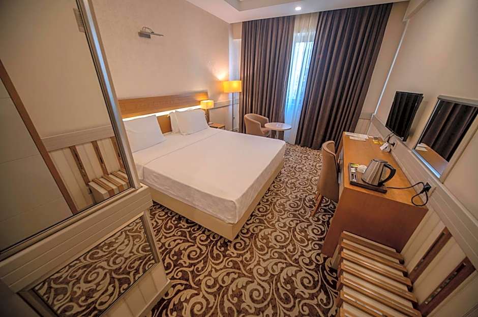 Grand Itimat Hotel