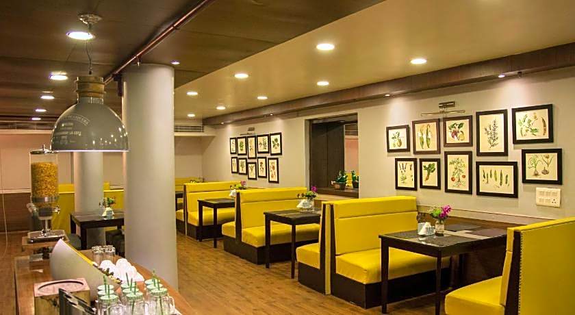 Rockland Hotel C R Park