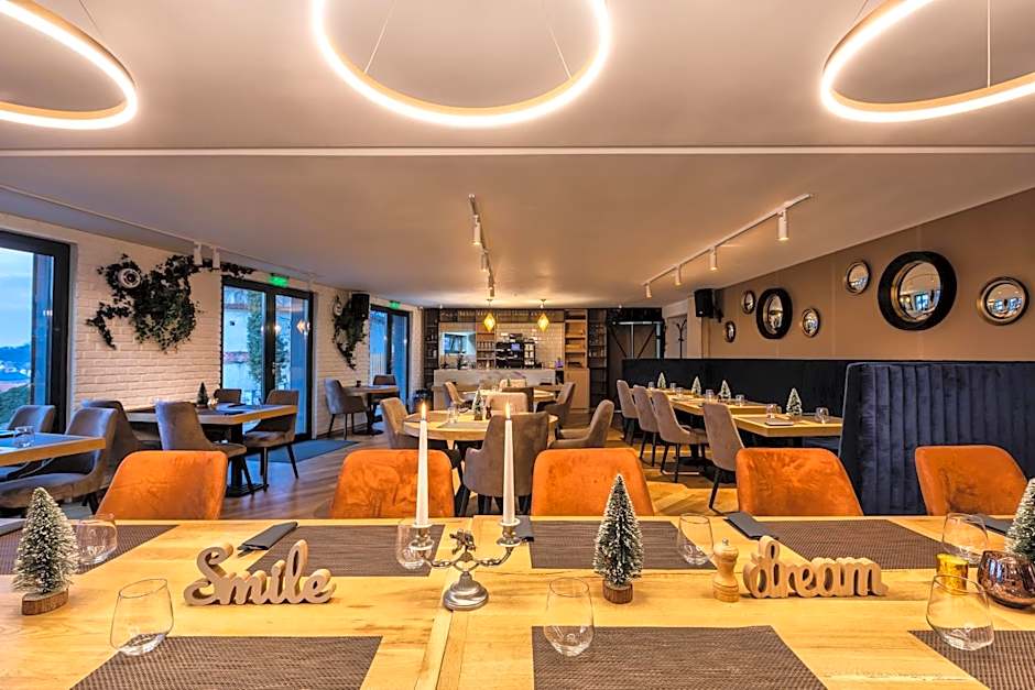 UpperHouse Suites & More