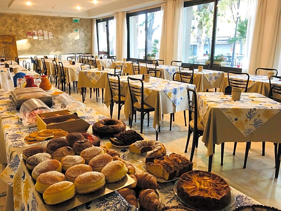 Piccolo Hotel