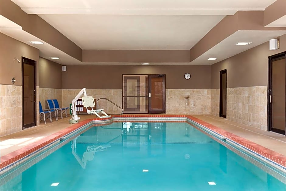 Holiday Inn Express Hotel & Suites Lavonia By IHG