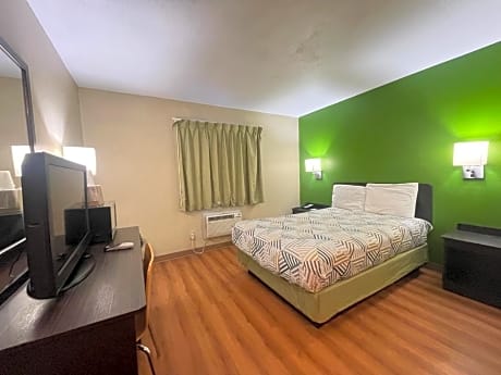 Queen Room - Disability Access