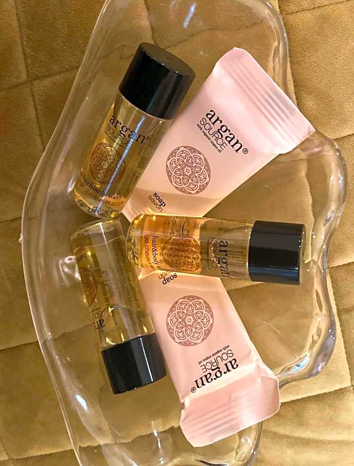 Triton Hotel Piraeus