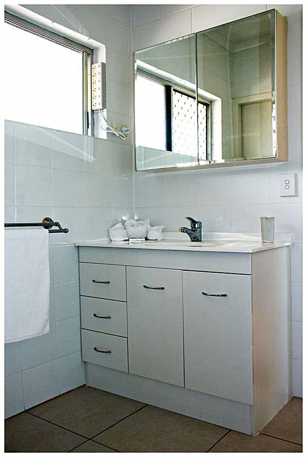 Clifton Sands Holiday Units