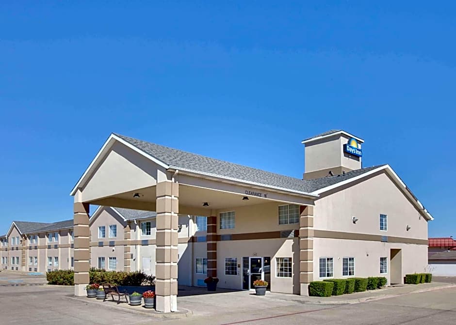 Days Inn by Wyndham Mesquite Rodeo TX