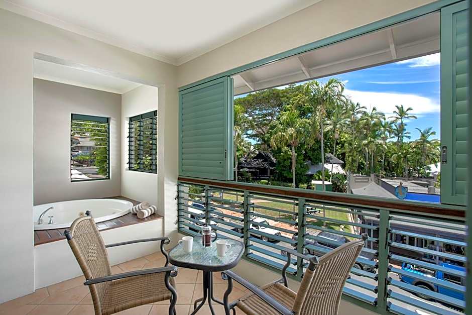 Mantra in the Village Port Douglas