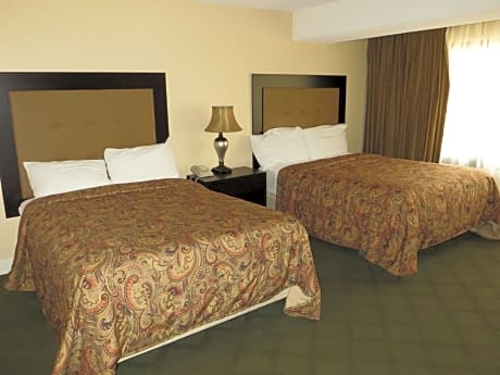 Deluxe One-Bedroom Suite (No Resort Fee) 