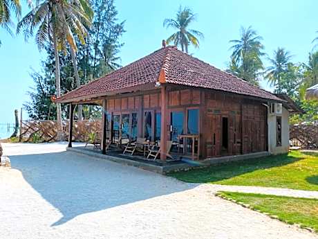 Family Room with Sea View