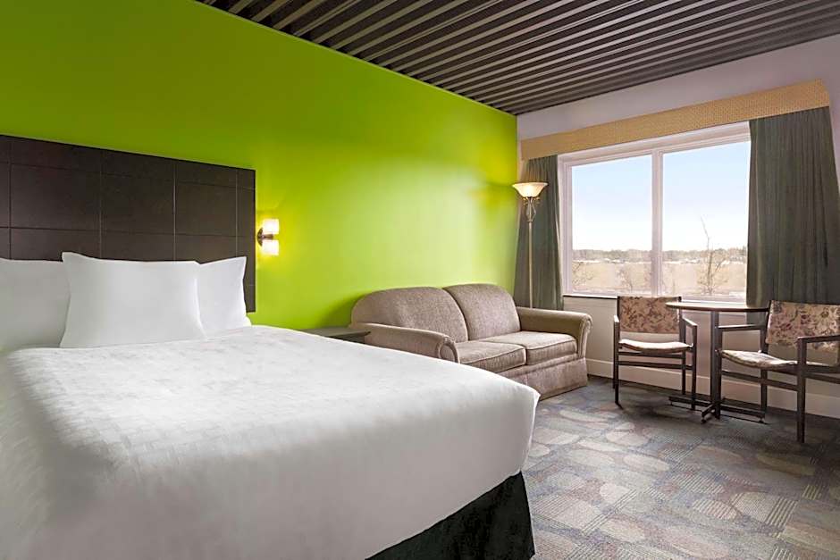 Travelodge by Wyndham Baie Comeau