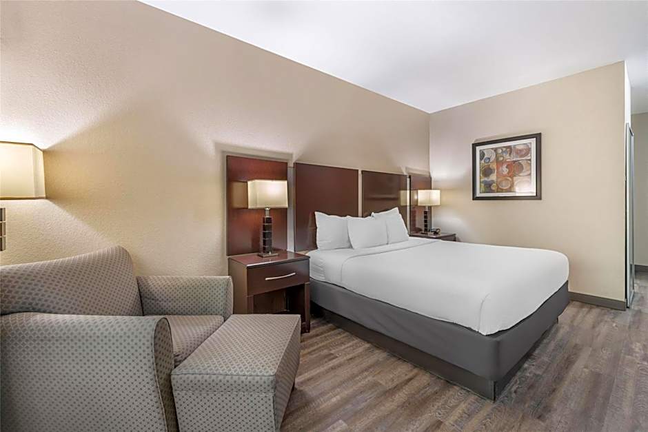 Best Western Plus Eastgate Inn & Suites