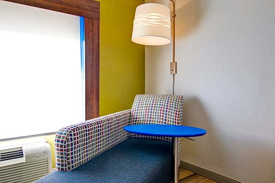 Holiday Inn Express Hotel & Suites Toronto - Markham By IHG