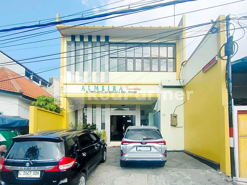 Almeira Homestay Syariah Near RS Islam Al-Irsyad Mitra Reddoorz  