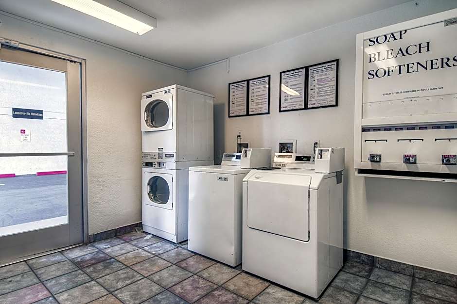 Motel 6-Chino, CA - Los Angeles Area