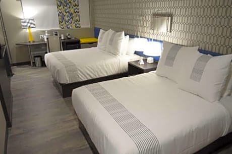 Queen Room with Two Queen Beds and Communication Assitance