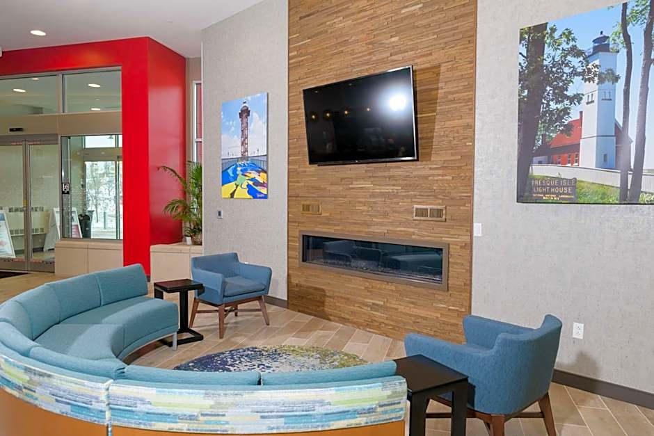 Hampton Inn By Hilton & Suites Erie/Bayfront, PA