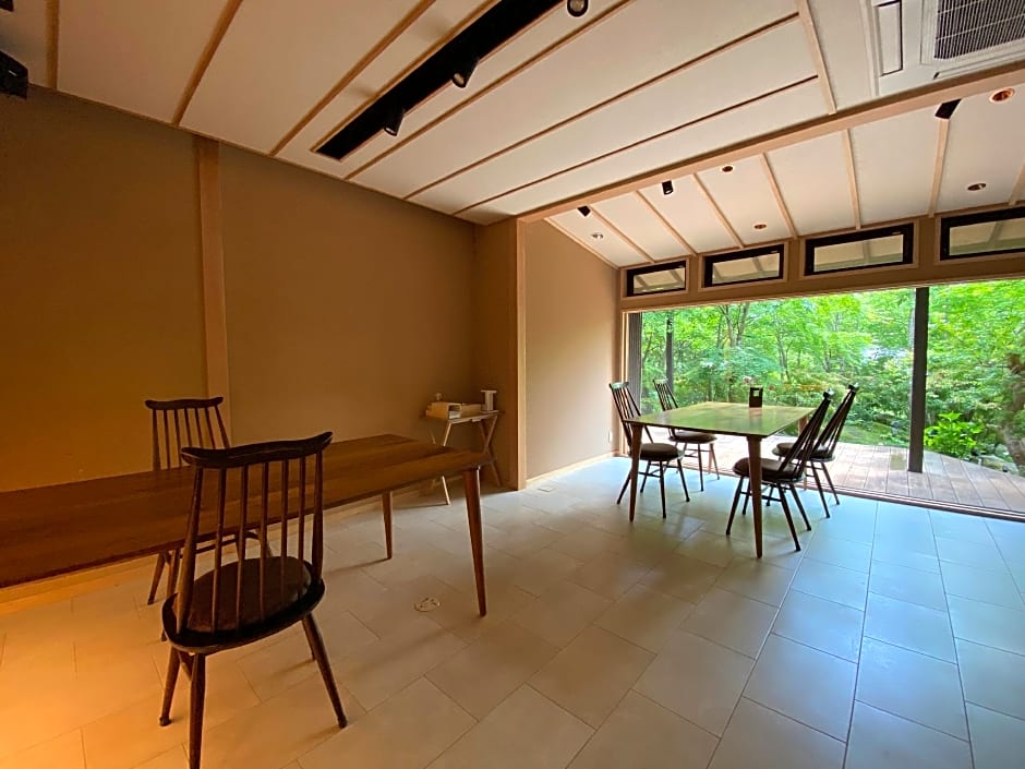 Yugawara Onsen Ashikari Ryokan