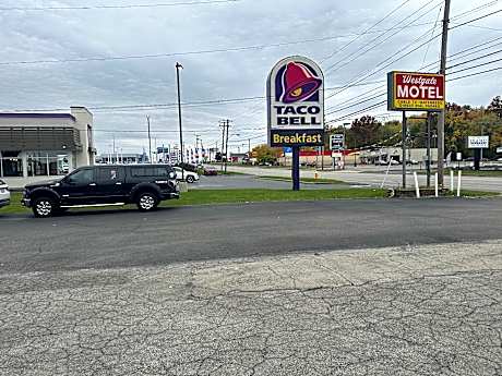 Westgate Manor Motel By OYO Youngstown Austintown