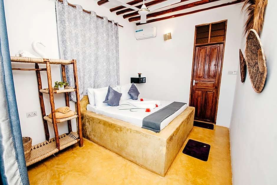 Aquelia Rose Hotel