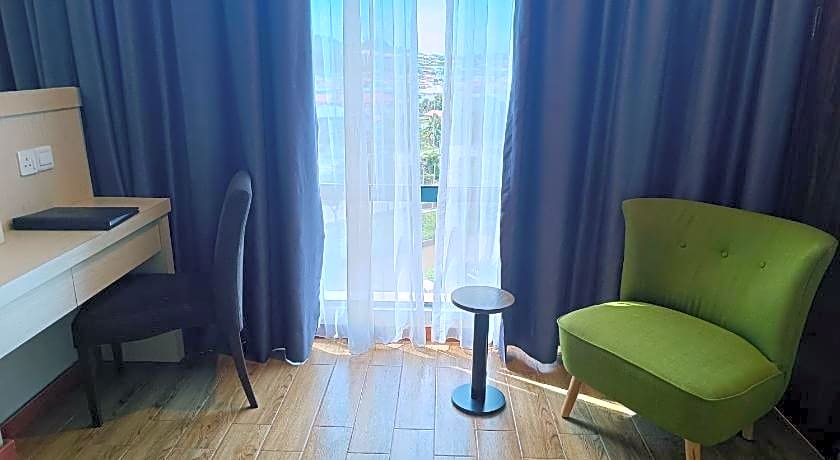 Lintas Platinum Hotel