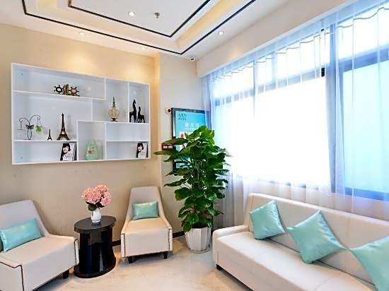 Xi'an Hotel (Guangzhou tinahe Tiyu West Road Subway Station Zhujiang New town)