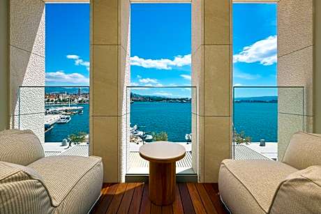 Premium Twin Room with Balcony and Sea View