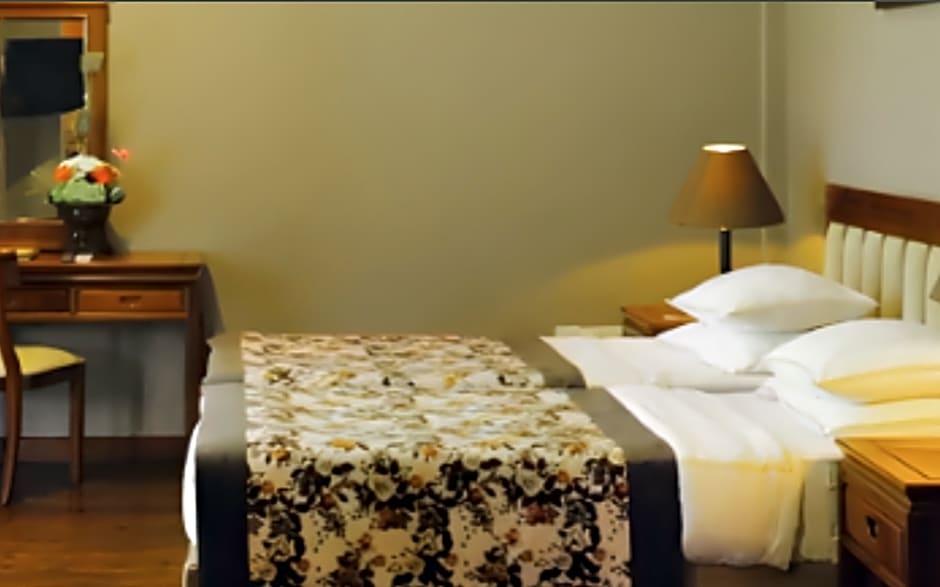 Zdjęcie 1 z 6 — Standard 1 King Bed