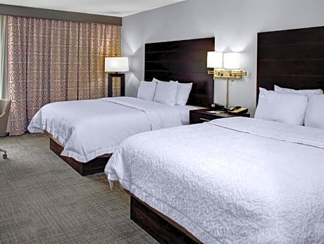 2 Double Beds Nonsmoking